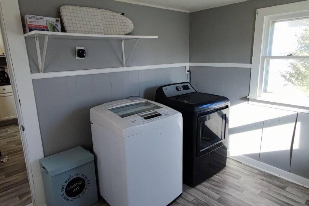 Perfect Combo Of Charm & Comfort- 2Bedroom Home Noblesville Exteriör bild