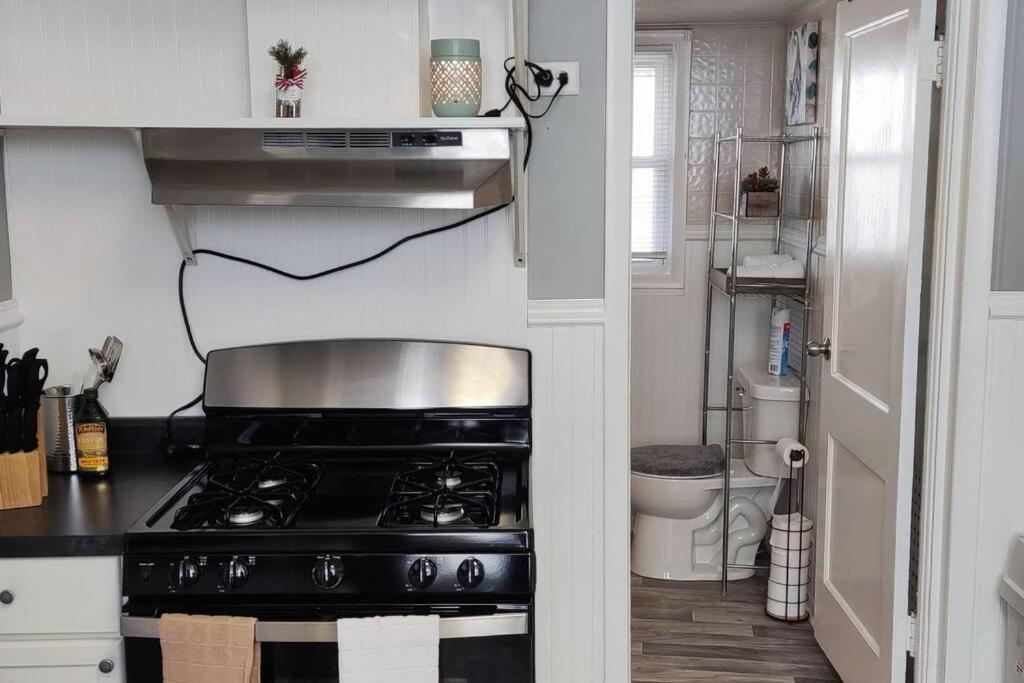 Perfect Combo Of Charm & Comfort- 2Bedroom Home Noblesville Exteriör bild